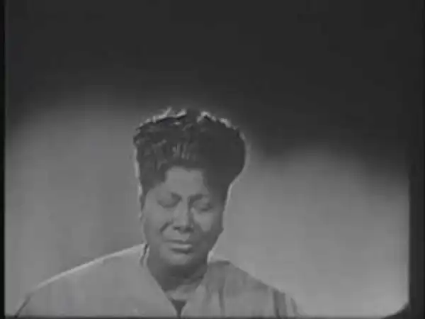 Mahalia Jackson - Hold Me